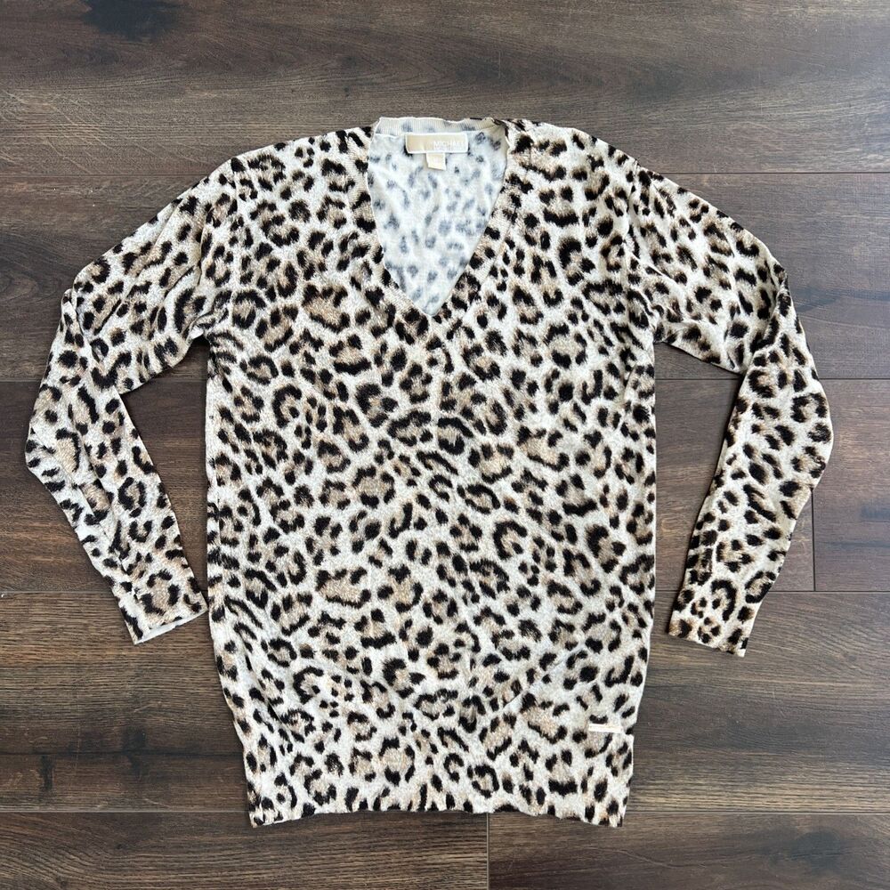 Michael Kors V-Neck Leopard Print Lightweight Knit Sweater size Medium